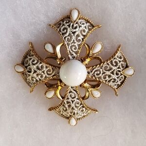 Trifari White Maltese Vintage Brooch